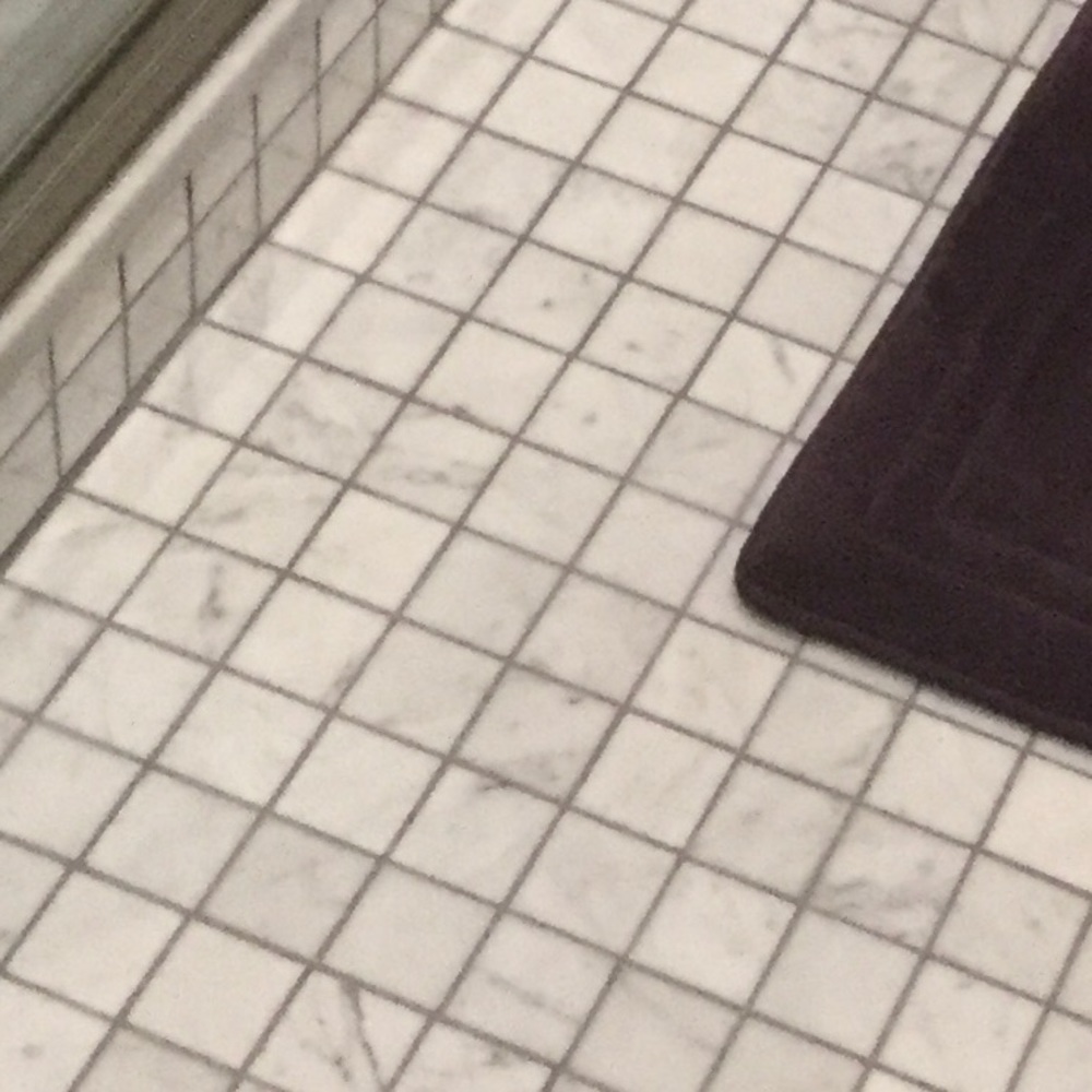 Marble tiles - Picture 2 of 2
